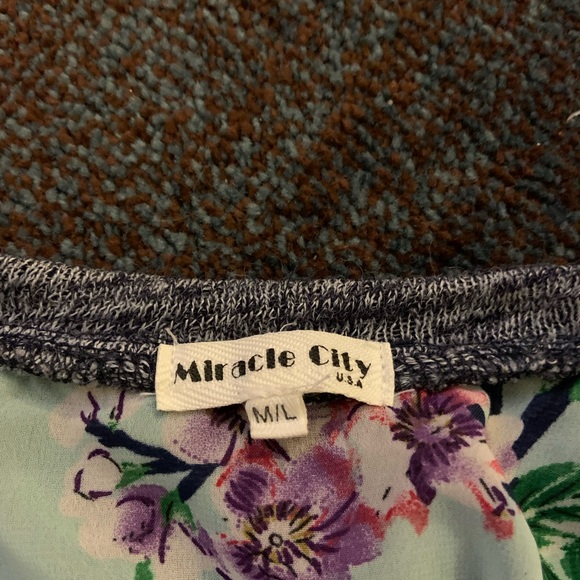 Miracle City flower two layer blouse - Picture 5 of 5